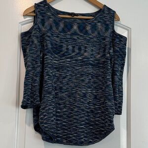 ⚫️The Limited Blue Abstract Print Cold-shoulder Top Size Medium